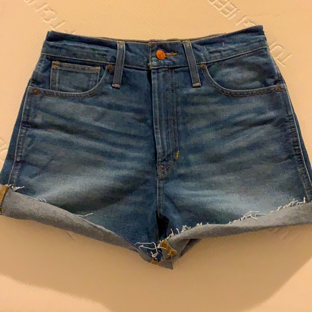 Madewell “The Perfect Jean Short” size 27